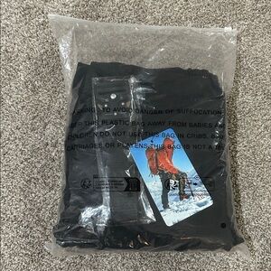 Men’s black winter pants